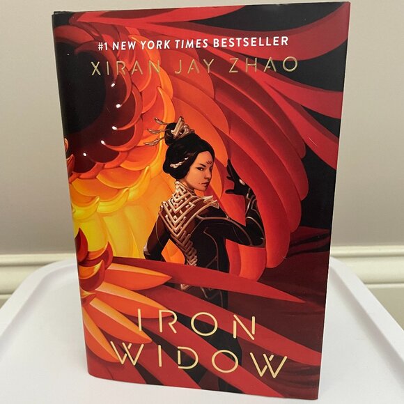 Iron Widow by Xiran Jay Zhao Hardcover Copy - Picture 1 of 3